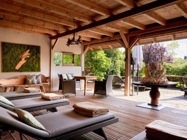 2 Tage Eine Nacht im Himmel: Luxus Wellnesstraum in Regensburg, Bayern inkl. Halbpension Plus Städteurlaub online kaufen 2 Tage Eine Nacht im Himmel: Luxus Wellnesstraum in Regensburg, Bayern inkl. Halbpension Plus Städteurlaub online kaufen