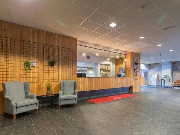 3 Tage Kurzurlaub mit Frühstück im Leonardo Hotel Lelystad City Center, Flevoland inkl. Frühstück Städteurlaub online kaufen
