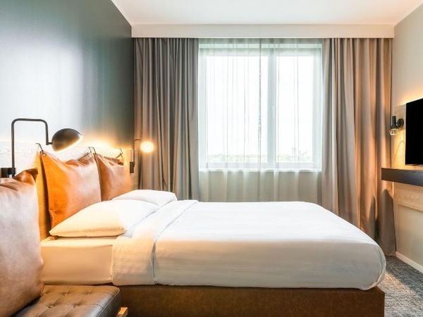 3 Tage Kurzurlaub mit Frühstück im Moxy Berlin Airport in Schönefeld, Brandenburg inkl. Frühstück Städteurlaub online kaufen
