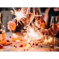 3 Tage Silvester vor der Stadt in Hennigsdorf, Brandenburg inkl. Frühstück Städteurlaub online kaufen 3 Tage Silvester vor der Stadt in Hennigsdorf, Brandenburg inkl. Frühstück Städteurlaub online kaufen