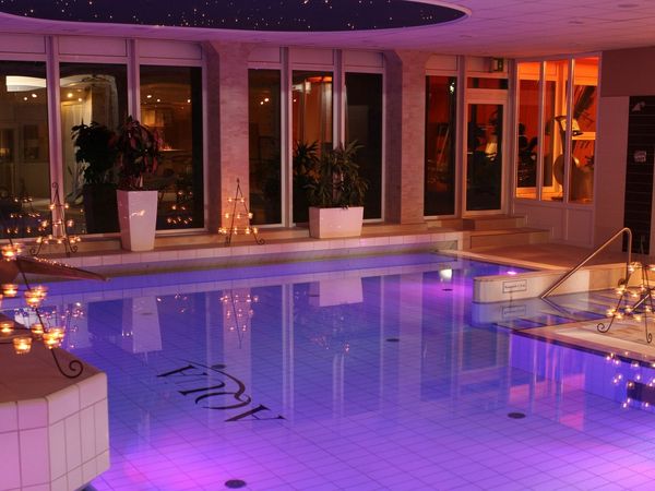 5 Tage Frühbucher Kurzurlaub in Rostock inkl. Wellness, Mecklenburg-Vorpommern inkl. Frühstück Städteurlaub online kaufen 5 Tage Frühbucher Kurzurlaub in Rostock inkl. Wellness, Mecklenburg-Vorpommern inkl. Frühstück Städteurlaub online kaufen
