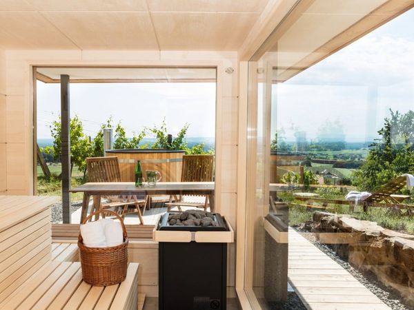6 Tage Adventzeit zu Zweit in der steirischen Wellness-Luxus Lodge | 5 Nächte in Klöch, Steiermark Städteurlaub online kaufen 6 Tage Adventzeit zu Zweit in der steirischen Wellness-Luxus Lodge | 5 Nächte in Klöch, Steiermark Städteurlaub online kaufen