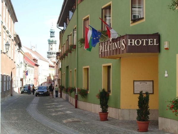 6 Tage Urlaub mit Frühstück im Palatinus in Sopron inkl. Frühstück Städteurlaub online kaufen