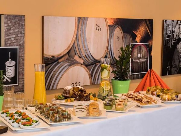 Komfort in der City! 9 Tage Urlaub im JUFA Hotel Wien City Städteurlaub online kaufen
