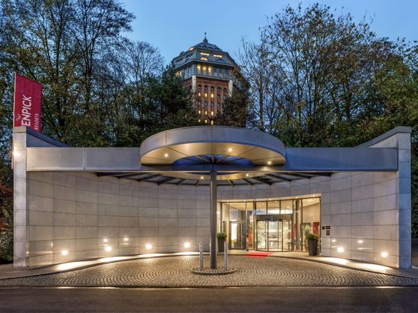 SILVESTER im MÖVENPICK mit Dinner & Party | 4 Tage in Hamburg inkl. Halbpension Städteurlaub online kaufen SILVESTER im MÖVENPICK mit Dinner & Party | 4 Tage in Hamburg inkl. Halbpension Städteurlaub online kaufen