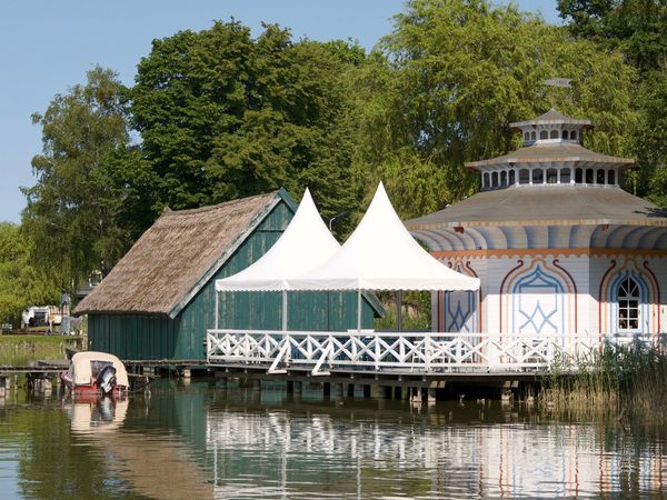 Theaterwochenende in der Residenzstadt Neustrelitz 3 Tage, Mecklenburg-Vorpommern inkl. Frühstück Städteurlaub online kaufen