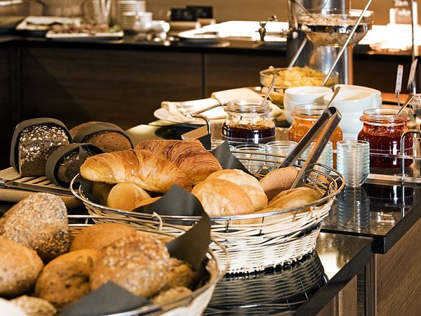 Weihnachten in Bonn inkl. Abendessen und Weihnachtscircus - 3 Tage, Nordrhein-Westfalen inkl. Halbpension Städteurlaub online kaufen Weihnachten in Bonn inkl. Abendessen und Weihnachtscircus - 3 Tage, Nordrhein-Westfalen inkl. Halbpension Städteurlaub online kaufen